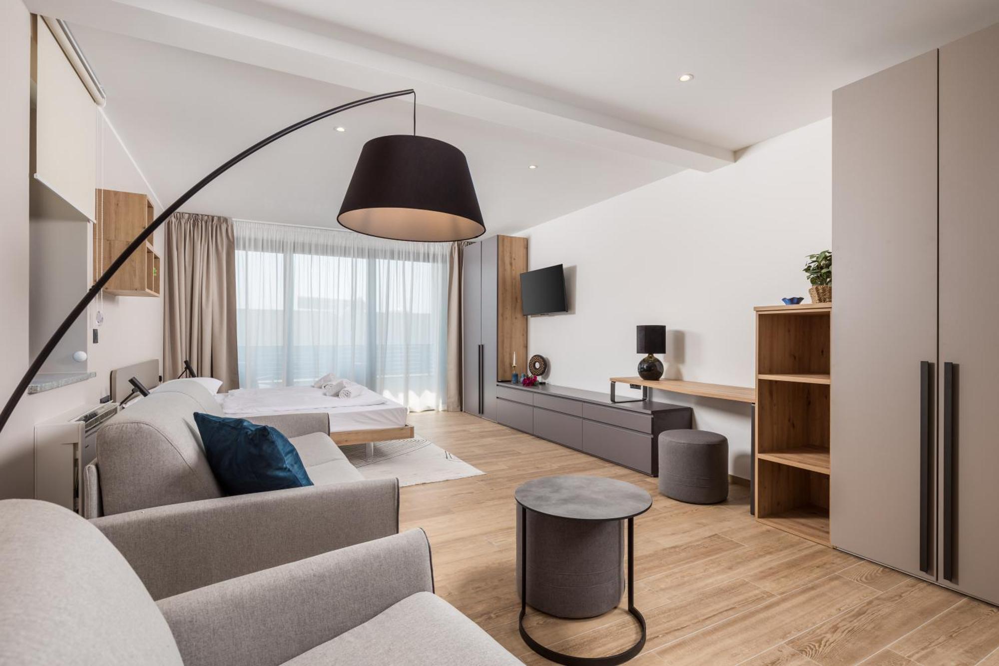 Belinda Apartments With Balcony & Private Parking 奥帕提亚 外观 照片