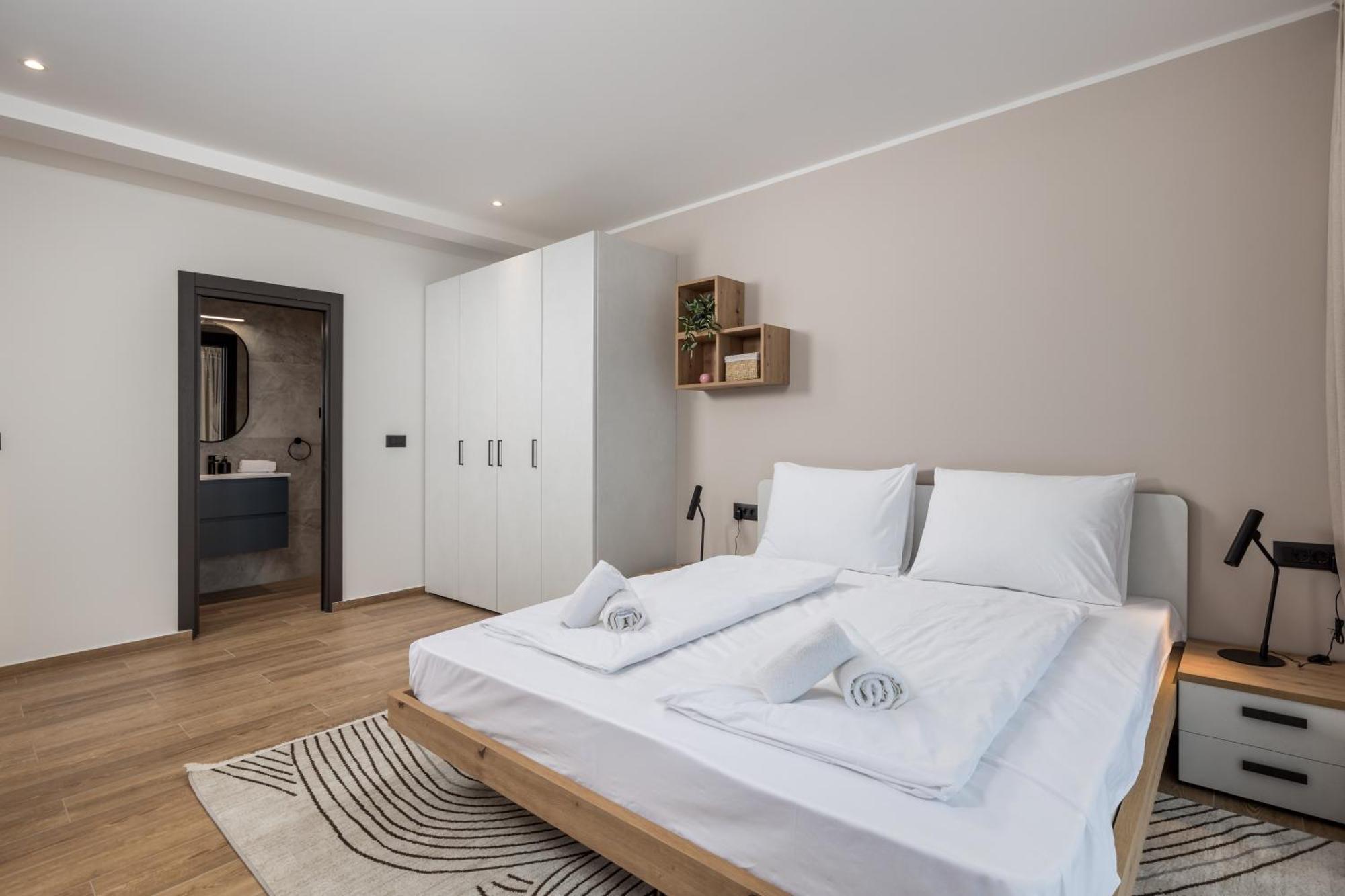 Belinda Apartments With Balcony & Private Parking 奥帕提亚 外观 照片