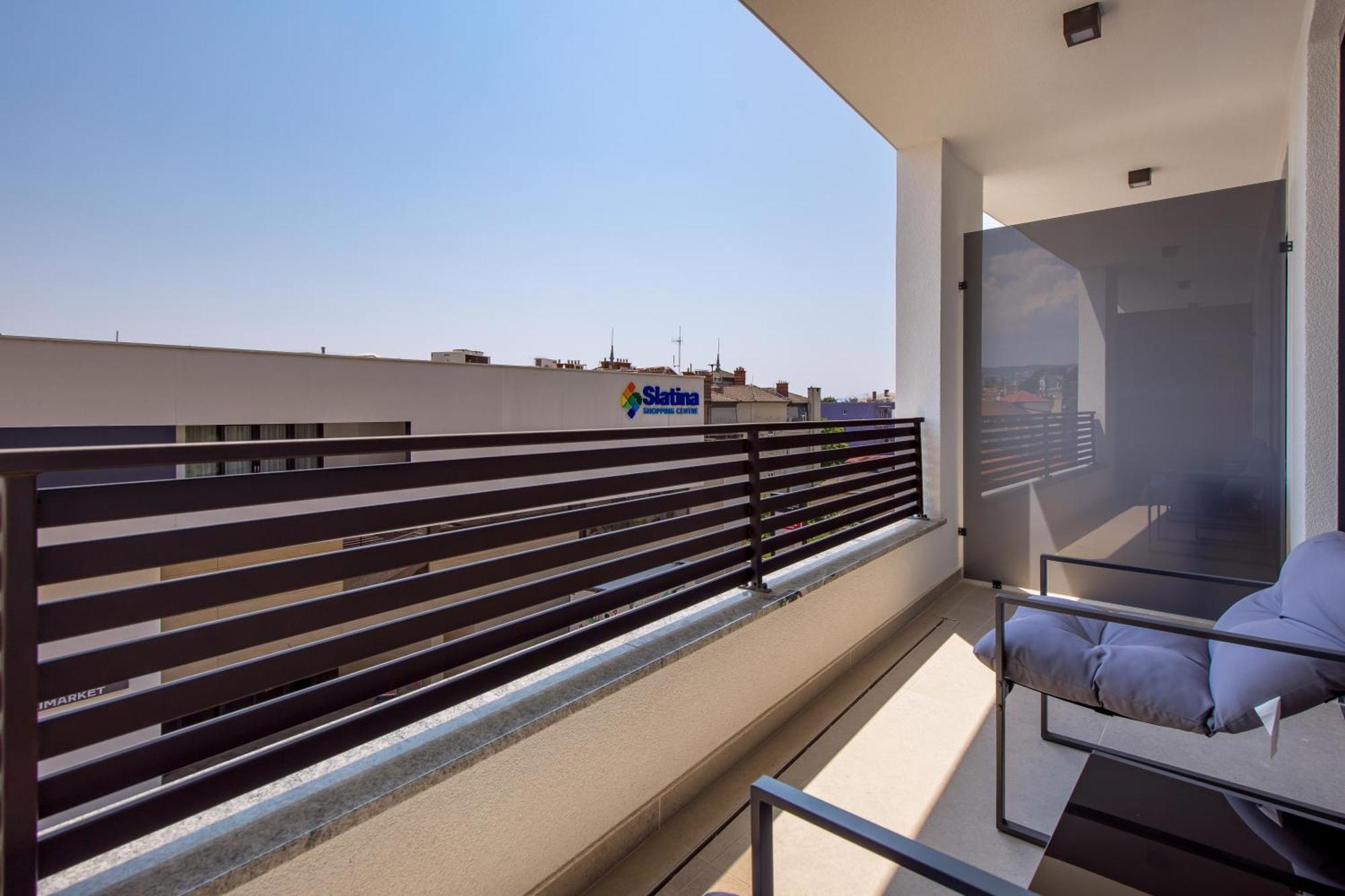 Belinda Apartments With Balcony & Private Parking 奥帕提亚 外观 照片