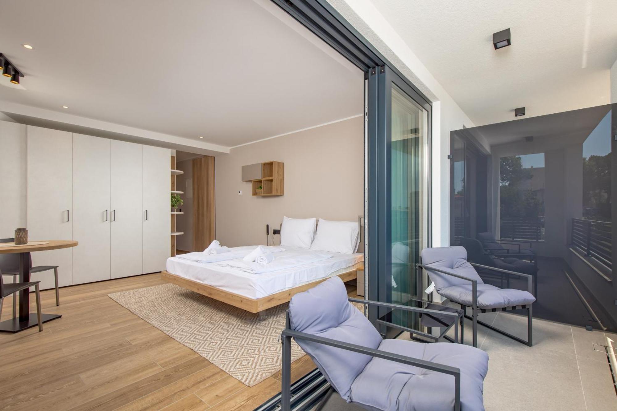 Belinda Apartments With Balcony & Private Parking 奥帕提亚 外观 照片
